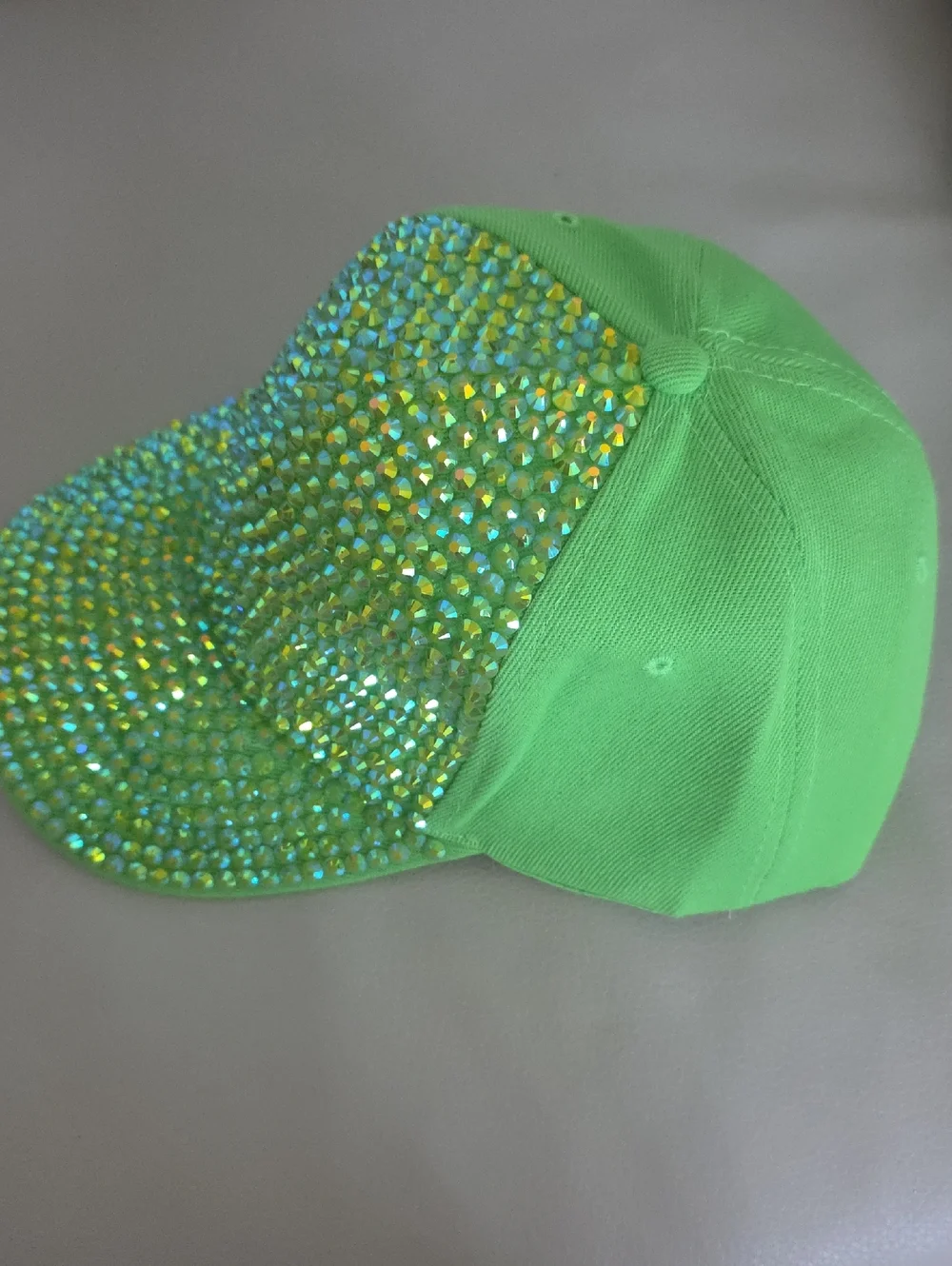 Green Rhinestone Embellished Cap - Picture 3 of 4